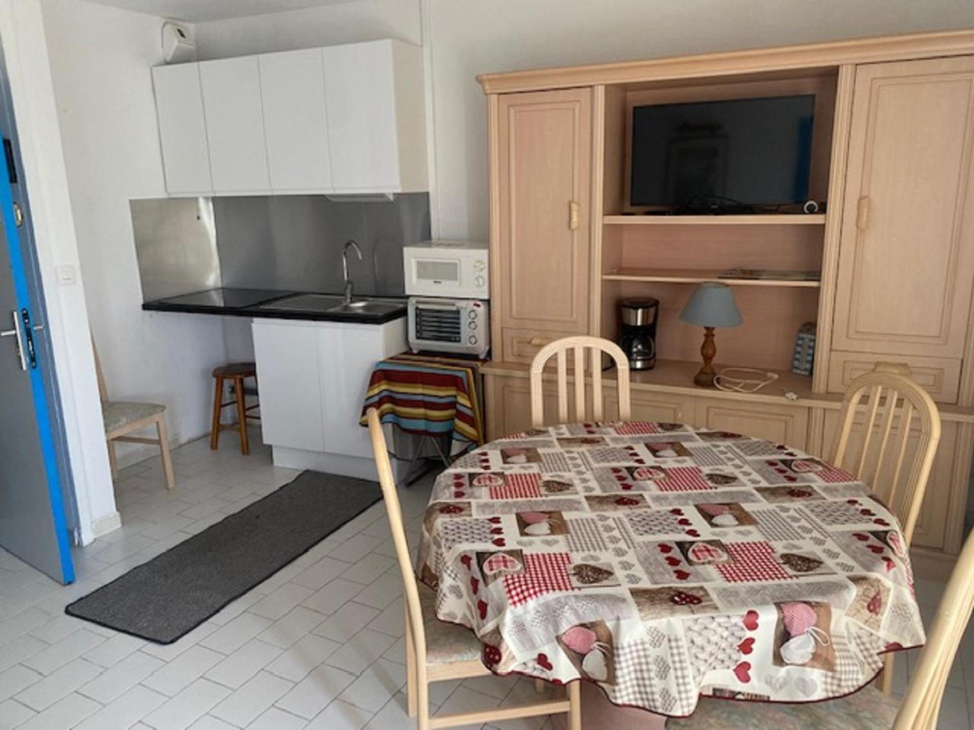 Vittoria Immobilier 12 -Reglement Sur Place - Cheques Vacances Acceptes La Grande-Motte Room photo